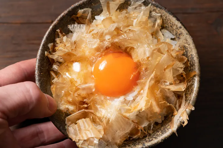 tamago-kake-gohan-katsuobushi-p63623472_M tamago-kake-gohan-katsuobushi-p63623472_M